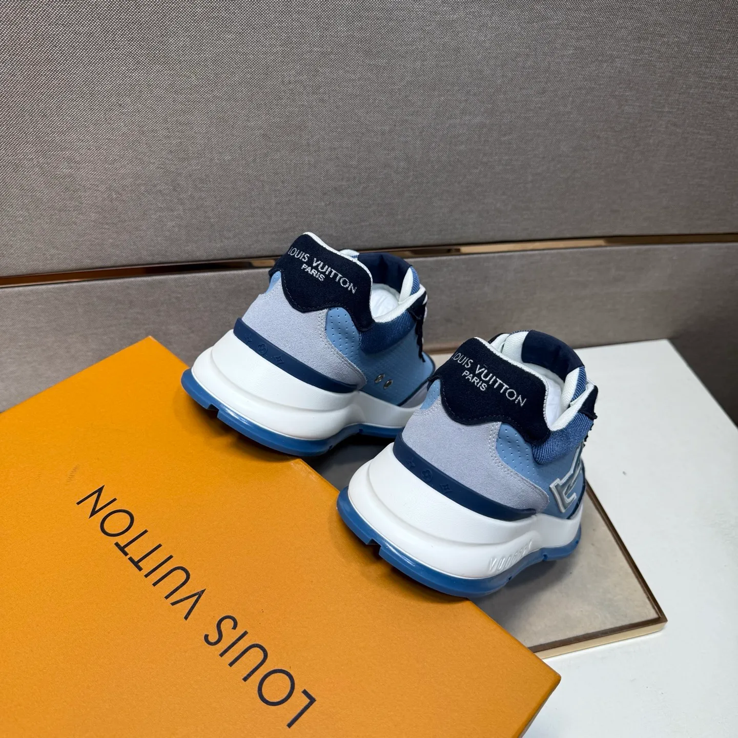 ⬛️Men's shoes 💰p442 [LV～] Men's casual shoes 2025z cabinet sales simultaneously 🔶Size: 38-44#️⃣ 🔷3 colors🔜The upper is made of multi-material splicing➕Mesh lining, comfortable and breathable, sole: original comfortable and wear-resistant outsole, ⚠️real thing📱photographed🎬real thing is better📢📢📢